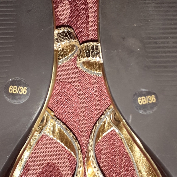 JESSICA SIMPSON GOLD TONE SANDALS WOMEN'S SIZE 6B/36 - Picture 5 of 6